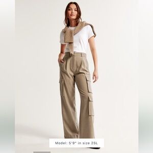 Abercrombie Tailored Cargo Wide Leg Pant